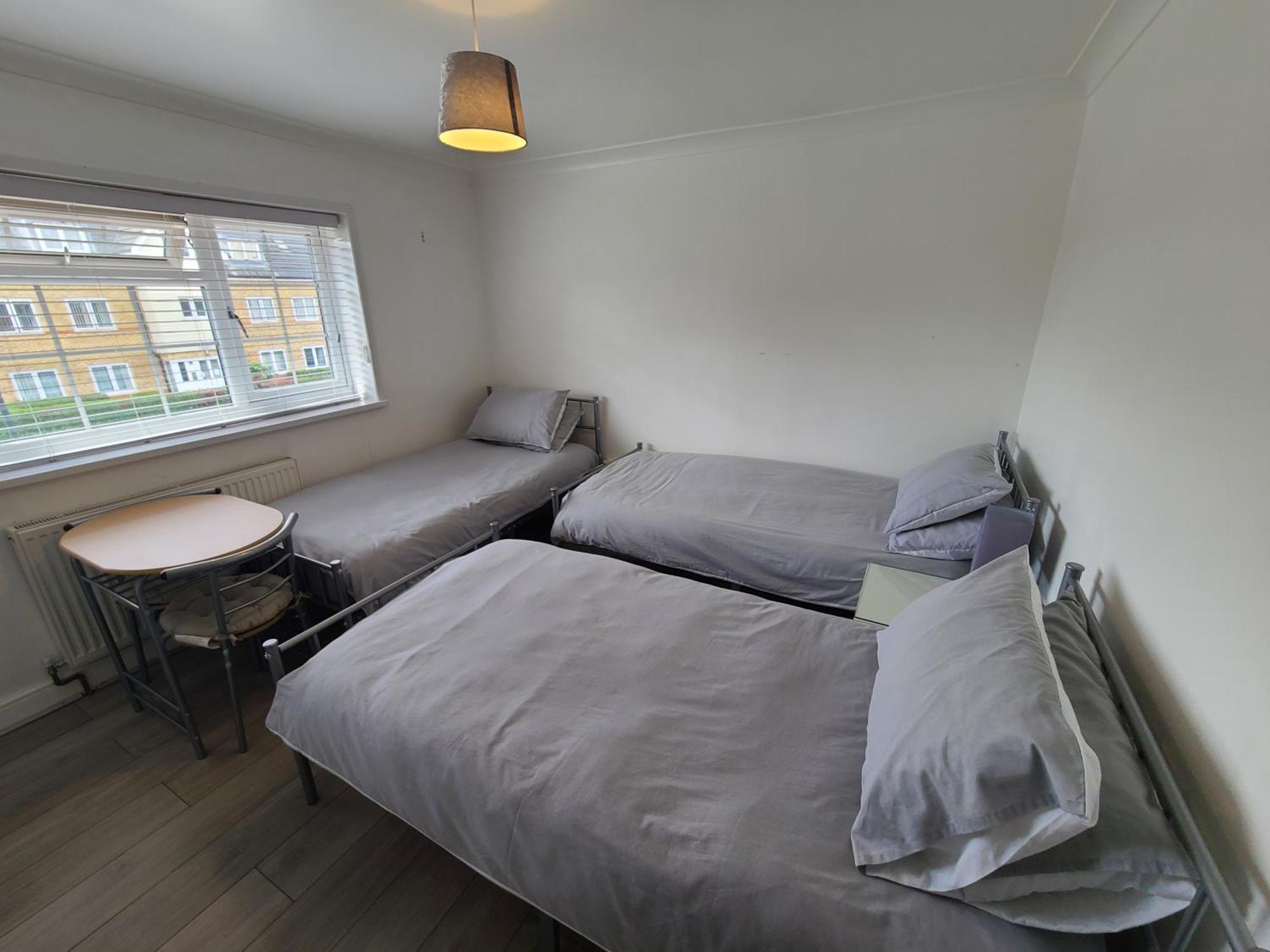 Gatwick Rooms-Travel Service-Airport Parking Ifield Exterior photo